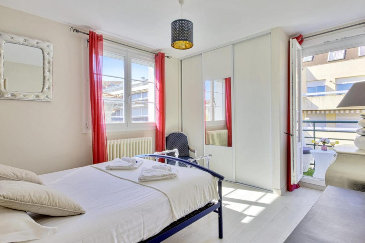Appartement De La Grande Plage - Welkeys Biarritz Exterior photo