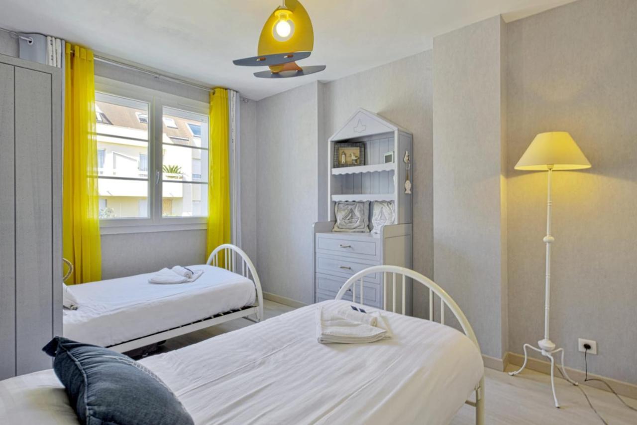 Appartement De La Grande Plage - Welkeys Biarritz Exterior photo